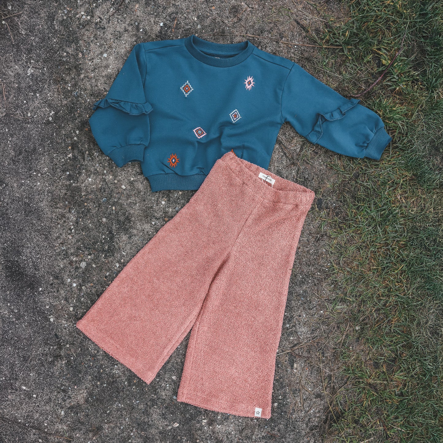 Sweater Sleeve Ruffle - Nieuw!